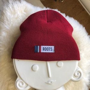 Roots reversible hat